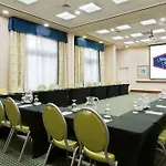 Hampton Inn & Suites Orlando Airport At Gateway Village 